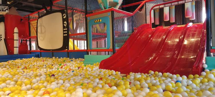 塔城昌南瓷文化汤泉酒店图片