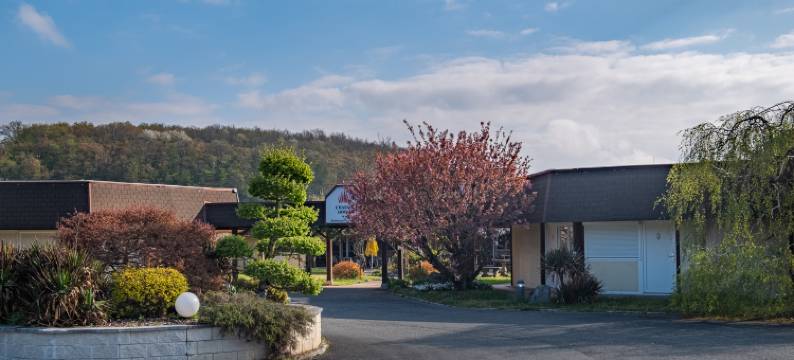 蒙贝利亚尔南魅力酒店(Charme Hôtel, Montbéliard Sud)图片