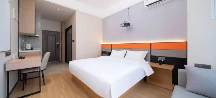 青露S影院酒店(西安乐华城国际欢乐度假区店)图片