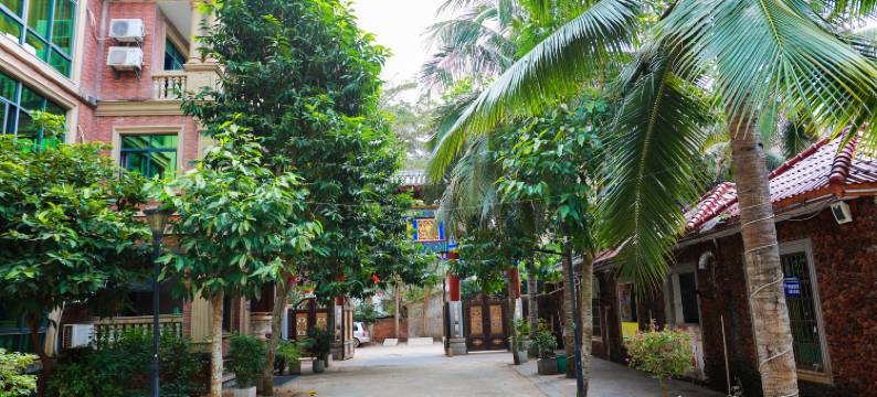 浮尔顿泳池民宿(美兰机场店)图片