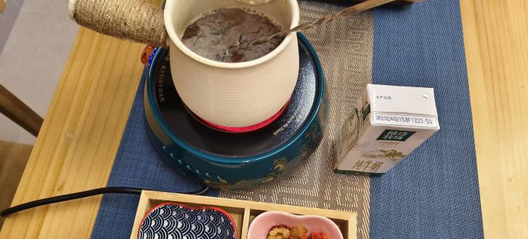 花筑·拾光岸恋民宿(大良钟楼地铁站清晖园店)图片