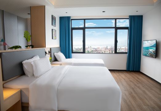 Seaside Holiday · Jiayue Bay Hotel (Yangxinan Shanhai Tourist Area Branch) Hotel Overview