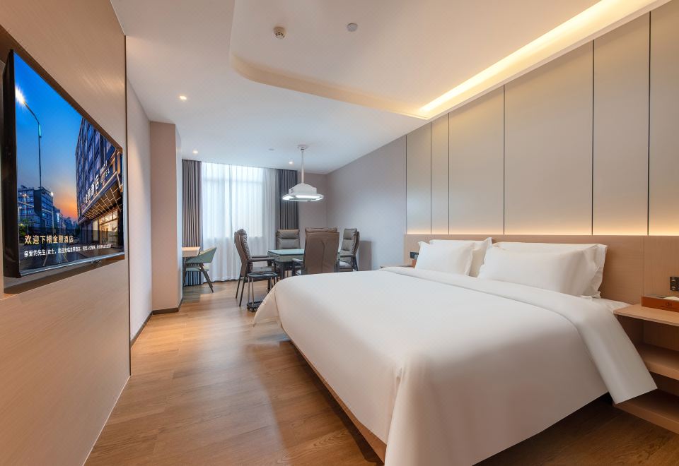 Golden Lake Guangdong Hotel - DongguanHotel Overview