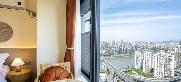 春风暮雨 | 高空江景 ·view影院酒店(企业天地化龙桥地铁站店)图片