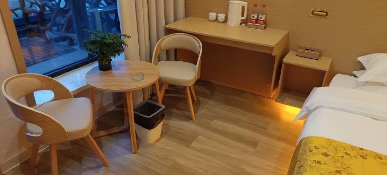 悠然居庭院式民宿(侯马新田广场店)图片