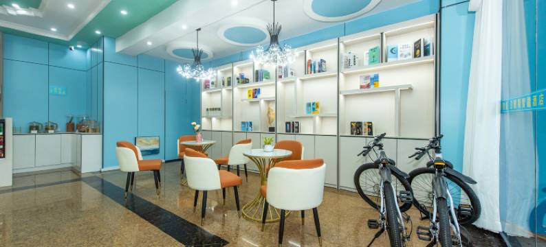 柳城泊维斯时尚民宿图片