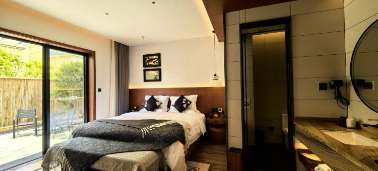 允燕小墅酒店(盈江县政府店)图片