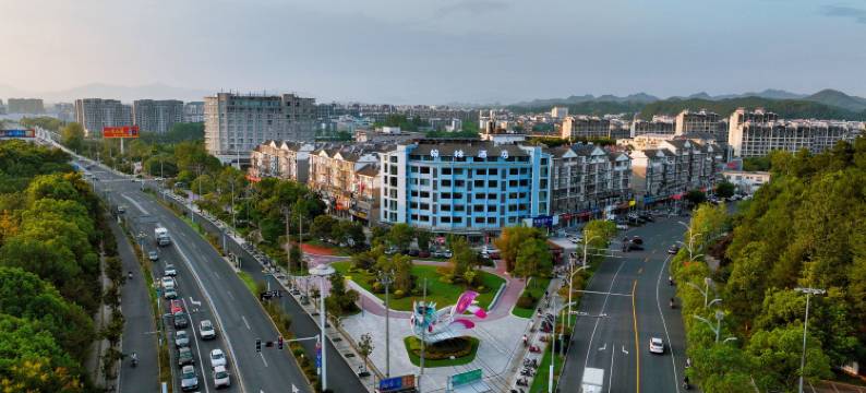 翰林•远山青语Mountain•View•180°山景酒店(屯溪老街黎阳老街店)图片