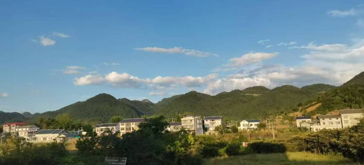 季华宾馆(遵义新舟机场店)图片