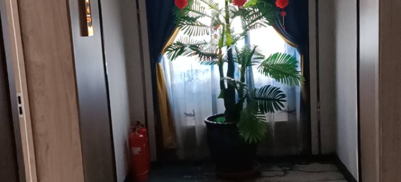 麒麟阁健足酒店(珲春龙源西街海鲜街店)图片