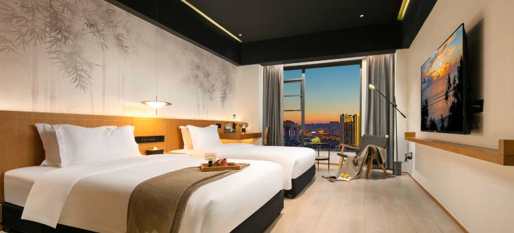 一岑新宿(张家界天门山索道店)图片