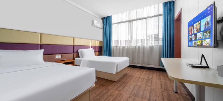 东阳盛泓宾馆(横店步行街店)图片