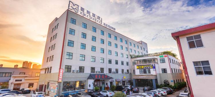 格美酒店(宁波奥体中心洪塘地铁站店)图片