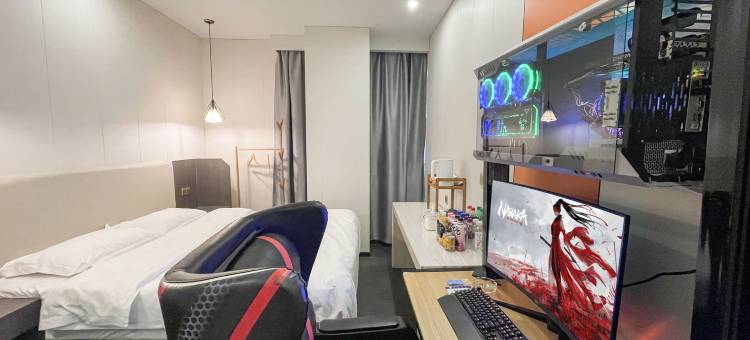 源·电竞影音酒店(梁家巷地铁站金牛万达店)图片