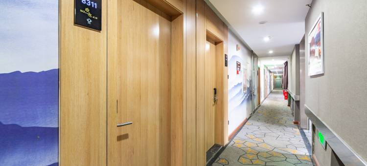 骏怡精选酒店(铁西路店)图片