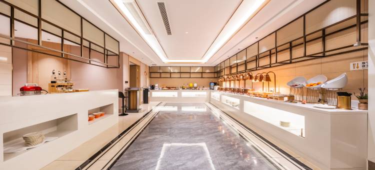 维也纳酒店(奥帆中心青岛大学店)图片