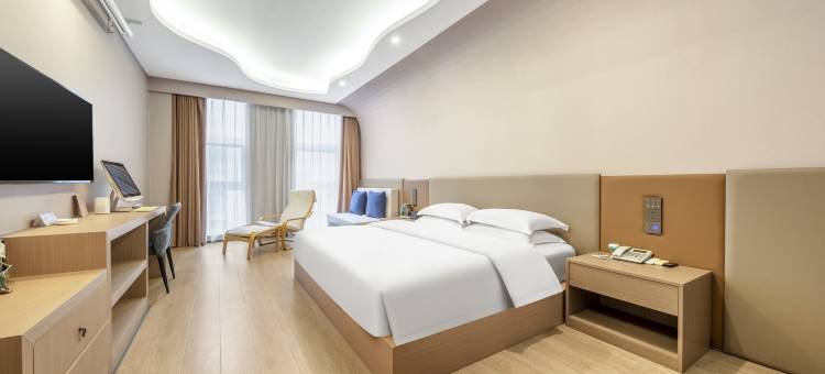 绿原春精品酒店(焦作理工大学双拥主题公园店)图片