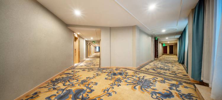 美娱·星峰电竞酒店(枣庄滕州火车站店)图片