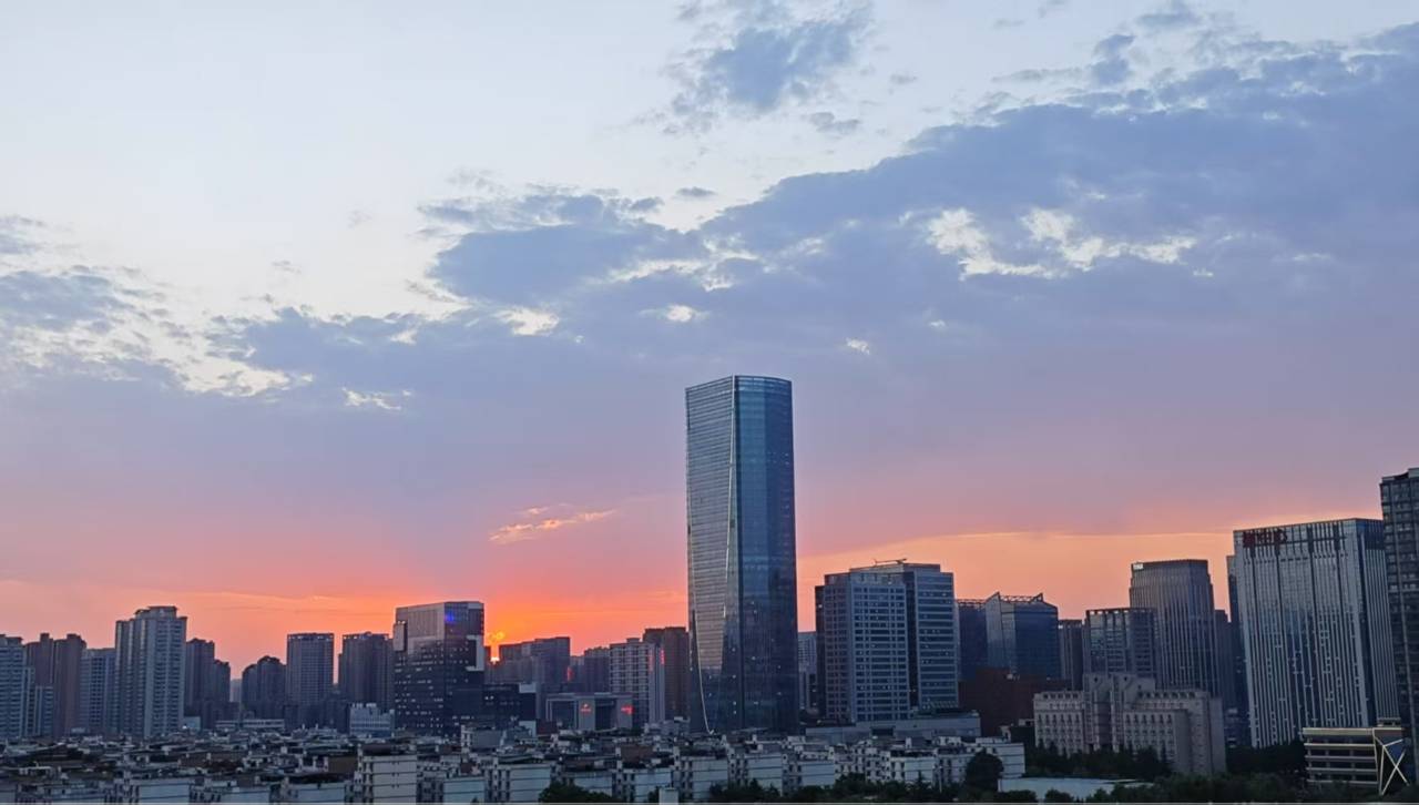 和颐酒店(西安高新区万达广场木塔寺地铁站店)图片