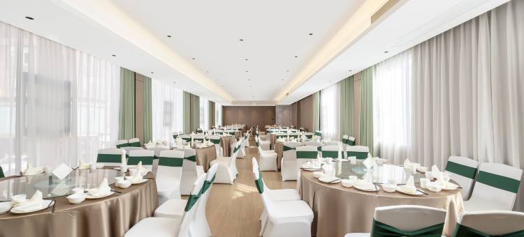 西昌美丽华大酒店(邛海17度火把广场店)图片