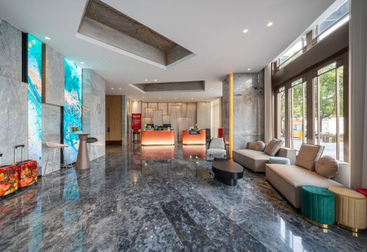 Dears Hotel (Shanghai Jing'an) Hotel Overview