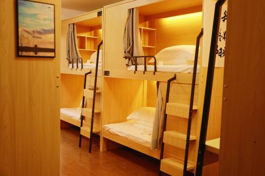 沐云里青年旅舍