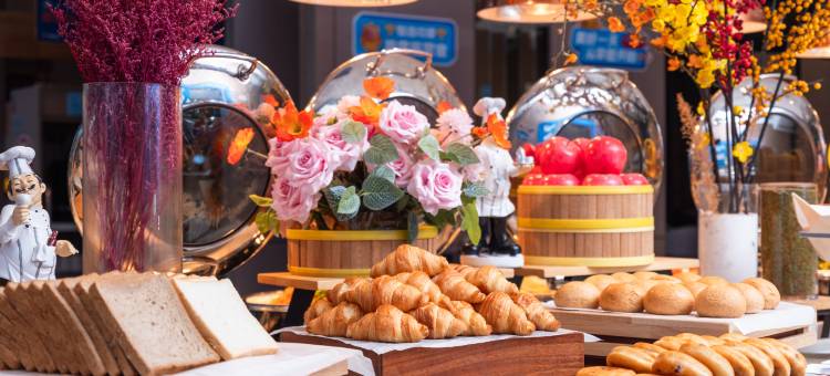 深圳龙华智选假日酒店(大浪商业中心店)图片