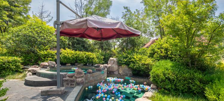 临沂鲁商知春湖温泉酒店图片