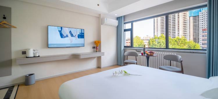 美途•光影假日GUANGYING JIARI轻居酒店(汽车总站职业技术学院店)图片