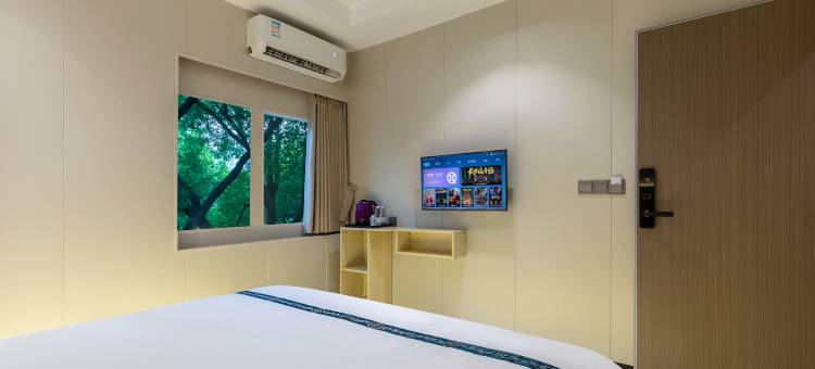 锐思特酒店(上海顾戴路地铁站复旦大学儿科医院店)图片