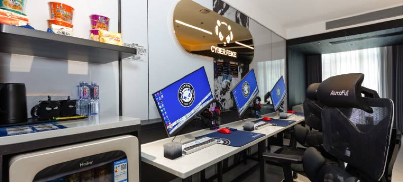 赛博·非可电竞酒店(红谷滩绿地双子塔店)图片