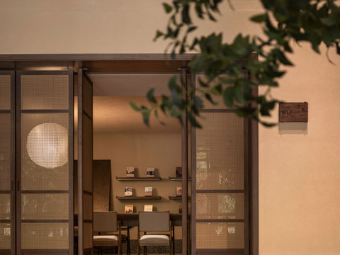 西安曲江万象城亚朵酒店