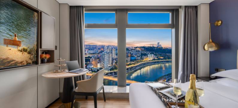 盛世时光高空江景酒店(重庆观音桥北滨一路店)图片