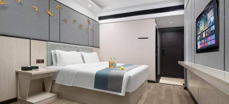 鸿润酒店(湖南人文科技学院娄底吾悦广场店)图片