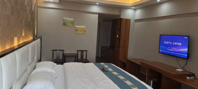 如家华驿酒店(会泽古城会商金街店)图片