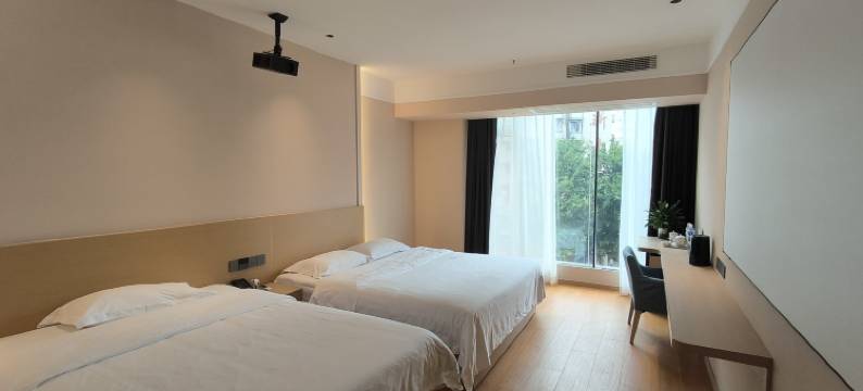 初顺酒店(重庆沙坪坝高铁站西南医院店)图片