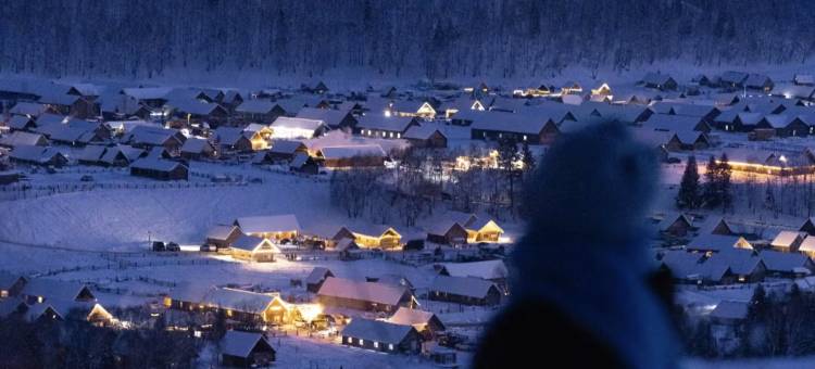 禾木双穗禾·360°环山Slowly·原木风私享美宿(落日篝火晚会店)图片