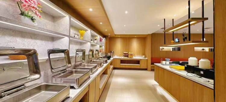 汉庭优佳酒店(德令哈景华湾广场店)图片