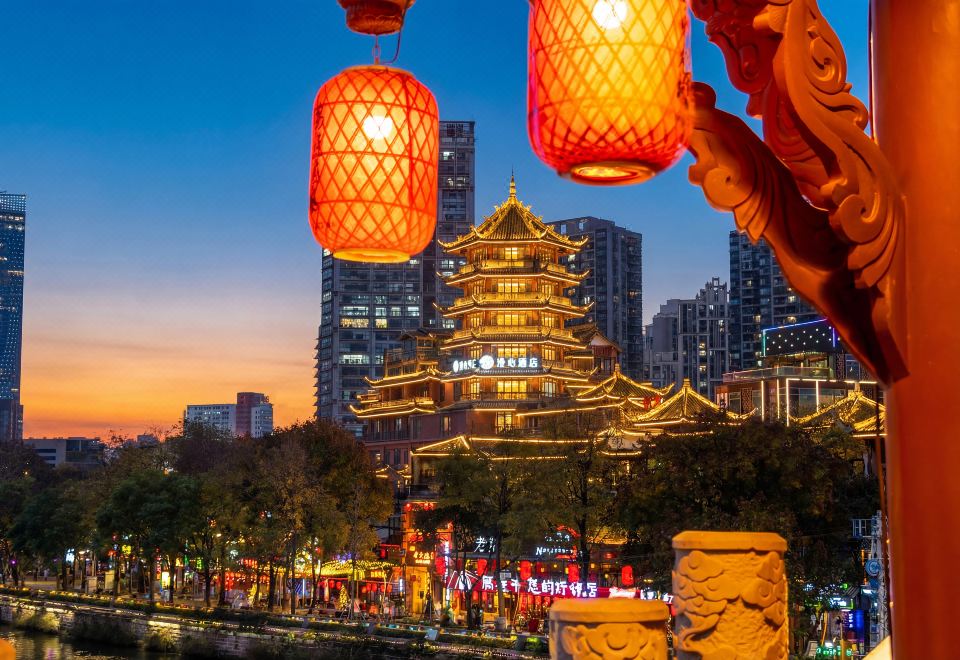Jiu Yan Qiao Manxin Hotel at Chengdu Taikooli Hotel Overview