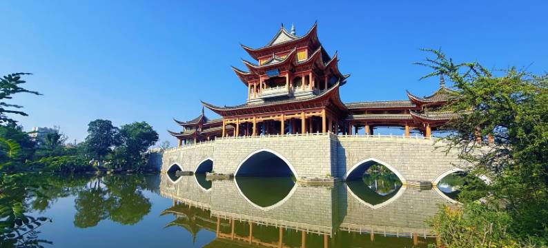 金达酒店｜TRANQUILELEGANCE·KINGDA(玉溪万达广场淘宝街夜市店)图片