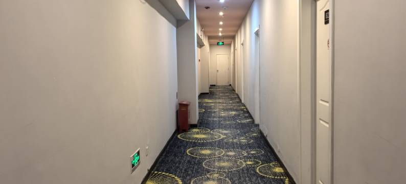 艺选酒店(金昌市金川公司金三角商厦店)图片