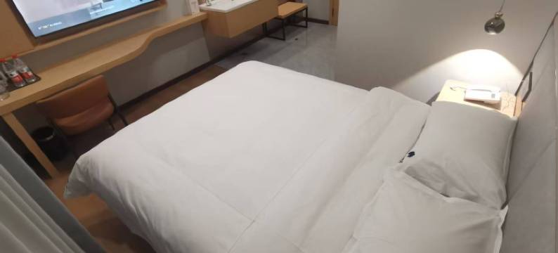 睿柏·云酒店(邯郸武安第二中学店)图片