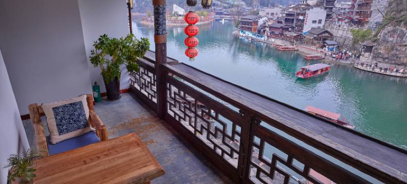 吊脚楼丨江景阳台丨茶峒摄影民宿(边城景区店)图片