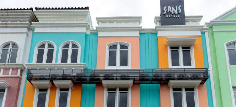 桑斯霍特尔克拉帕加丁雅加达(Sans Hotel Kelapa Gading Jakarta)图片