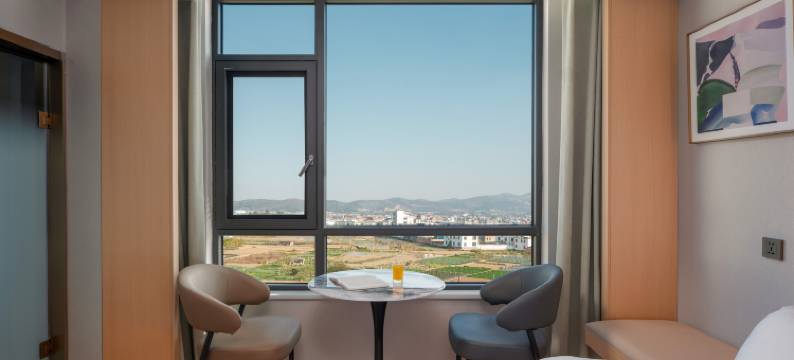 建水如家UP华驿精选酒店(建水高铁站客运站店)图片