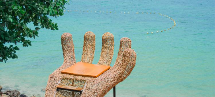 普吉舒适的海滨酒店(The Cozy Beachfront Phuket)图片