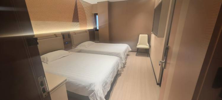 景途酒店(青岛石老人海水浴场国际会展中心店)图片