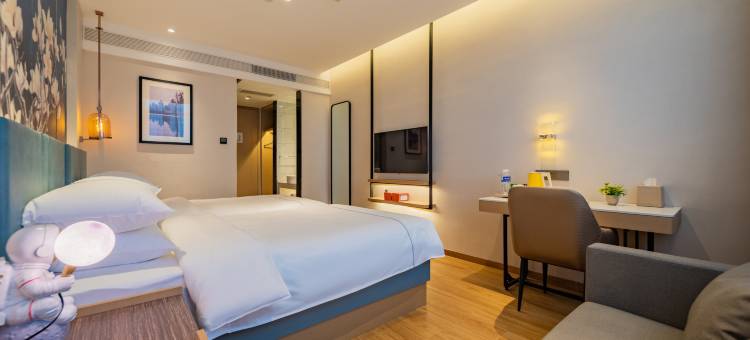 白玉兰酒店(西安霸城门地铁站明光路旗舰店)图片