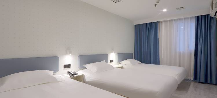 网鱼电竞酒店(苏州龙湖相城天街夏圩地铁站店)图片