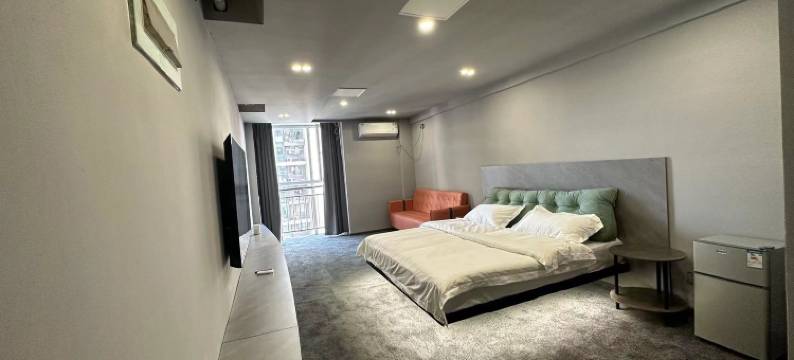 彩云之间轻奢酒店(洛阳万达广场王府井店)图片